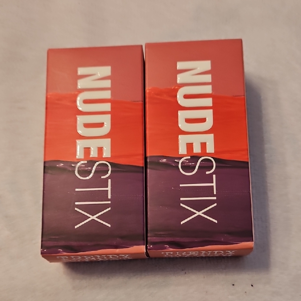 NUDESTIX Lip Color Set in Orange and Purple